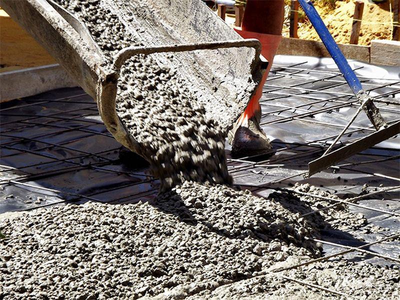 Доставка бетона: преимущества услуги